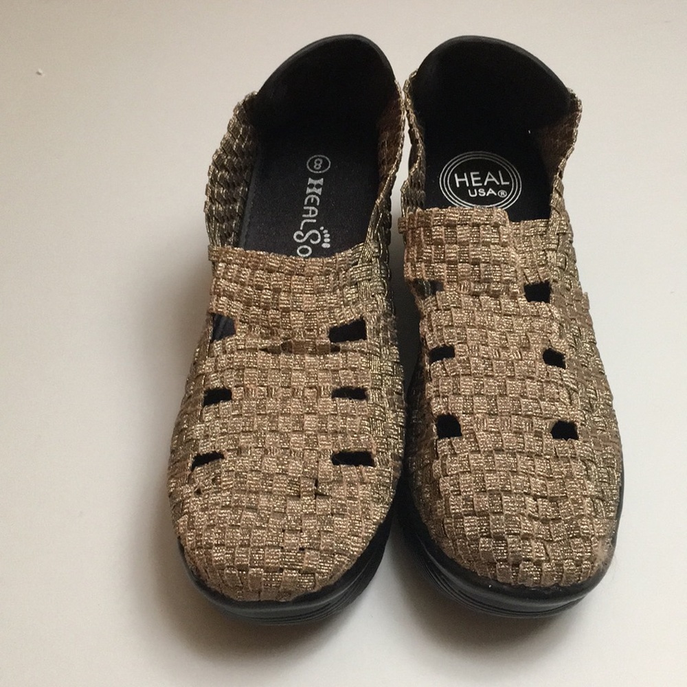 HealSoft Stretchy Woven Platform Shoe  Size 8